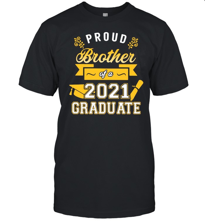 Proud Brother Of A 2021 Graduate Gold T-shirt Classic Men's T-shirt