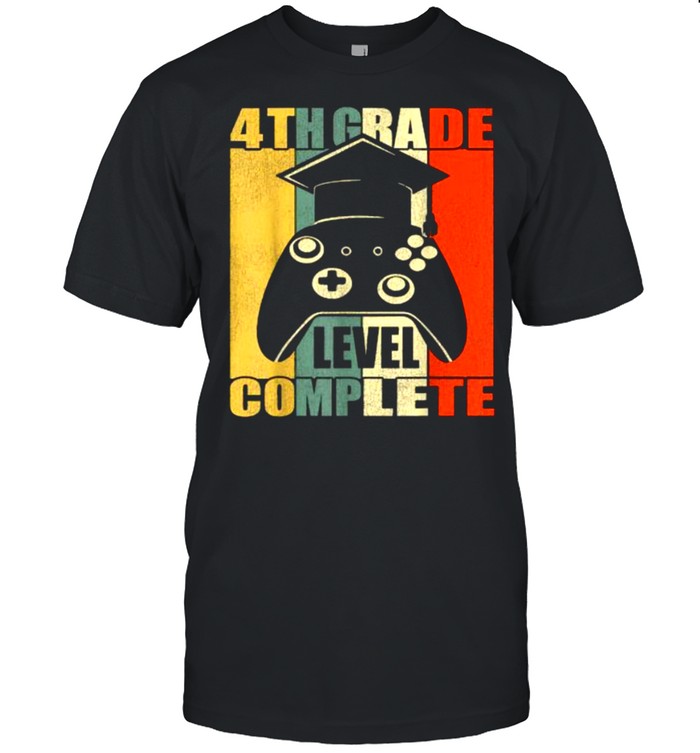4th Grade Level Complete. Gamer Class Of 2021 Graduation Vintage  Classic Men's T-shirt