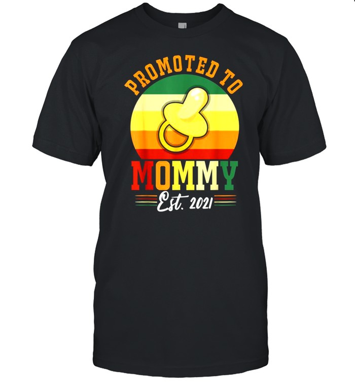 Promoted To Mommy EST 2021 Vintage  Classic Men's T-shirt