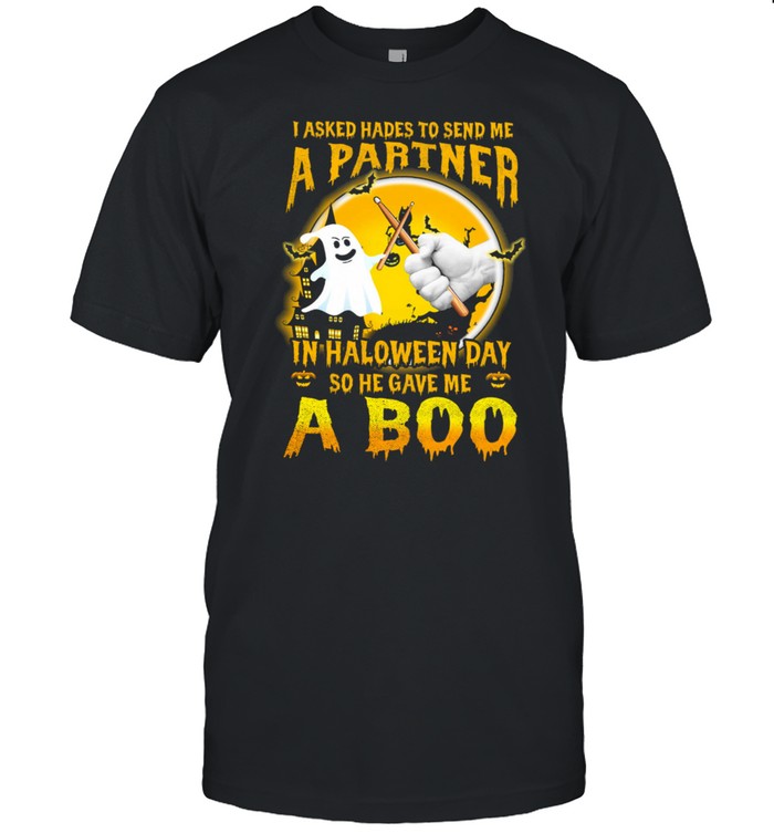 I Asked Hades To Send Me A Partner In Halloween Day So He Gave Me A Boo shirt Classic Men's T-shirt