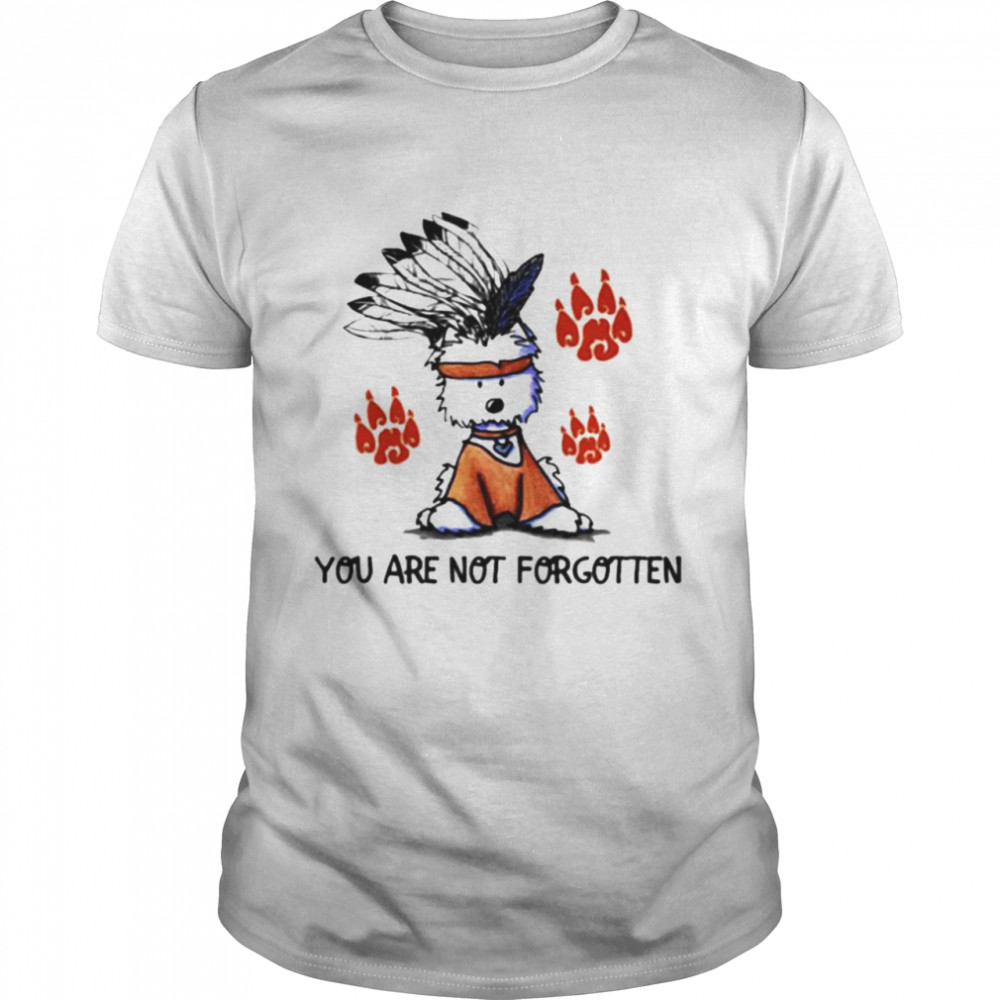 Dog native American you are not forgotten shirt Classic Men's T-shirt